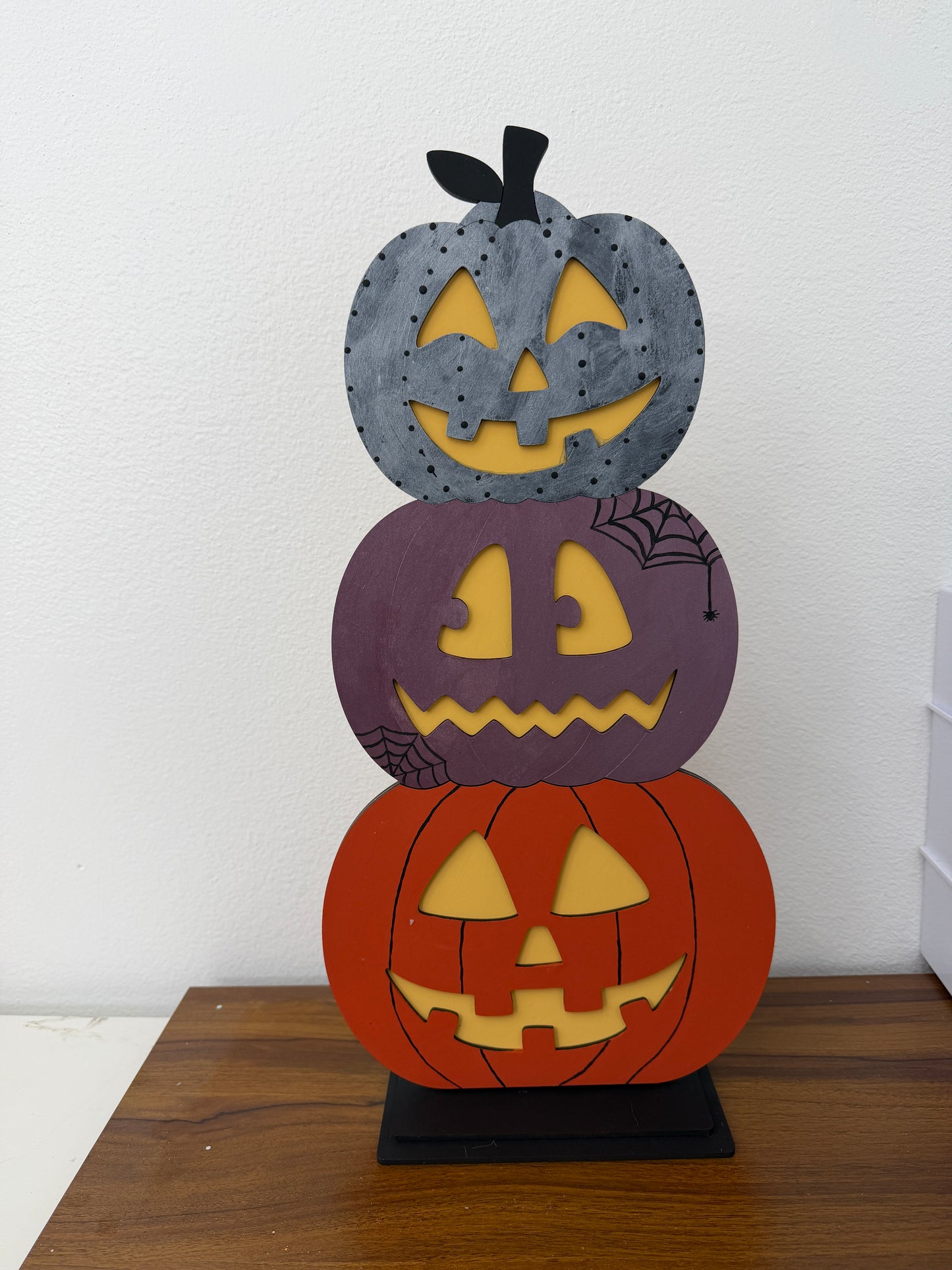 Stacked Jack O Lanterns Pumpkin Sitter 19"
