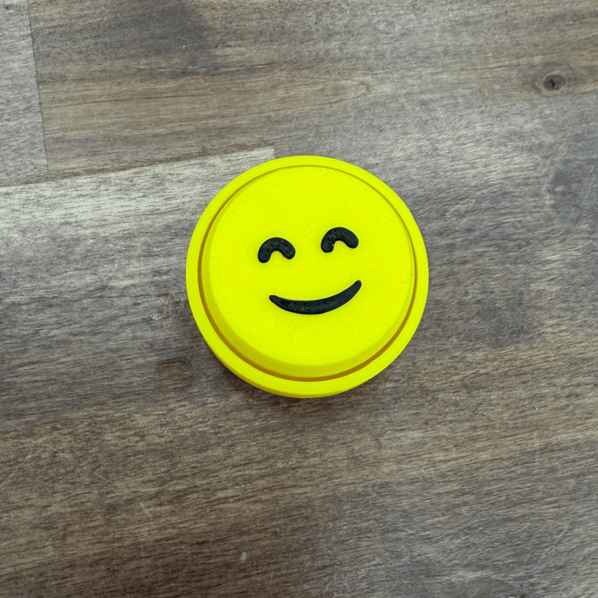 Smiley Face Fidget Clicker Keychain